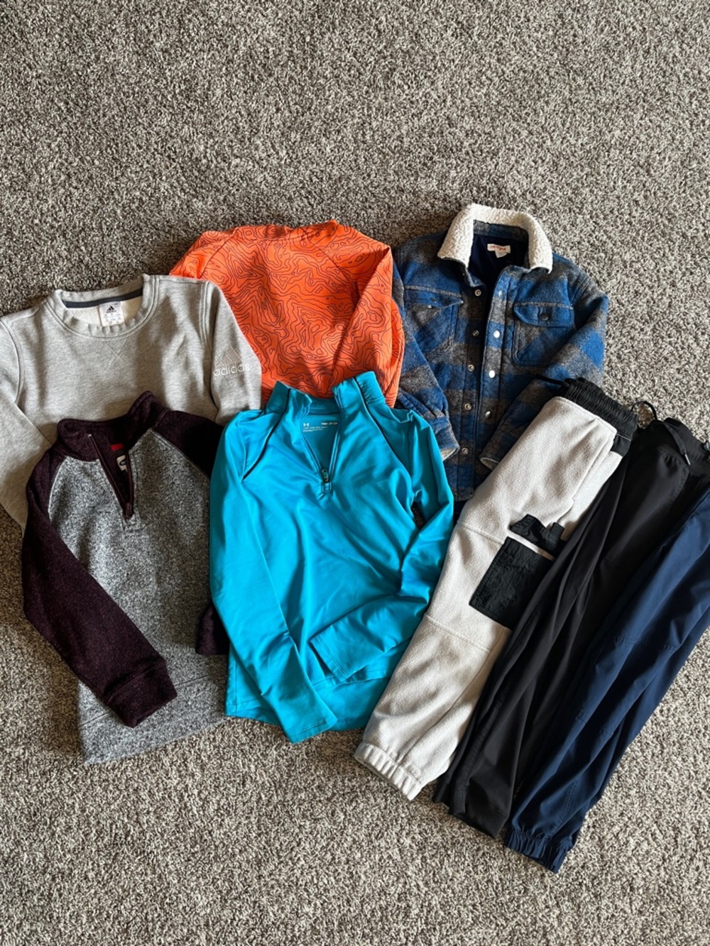 Boys small 6/7 long sleeves and pants lot